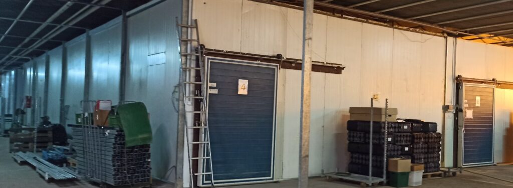 Демонтаж и монтаж холодильного оборудования Geerlofs на тепличном комплексе